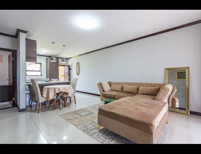 2 BEDROOM APARTMENT FOR SALE IN BROADACRES
